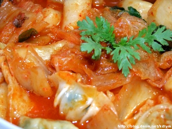 차린거 없이~. 칭찬받는 메뉴- 떡볶이 김치찌개