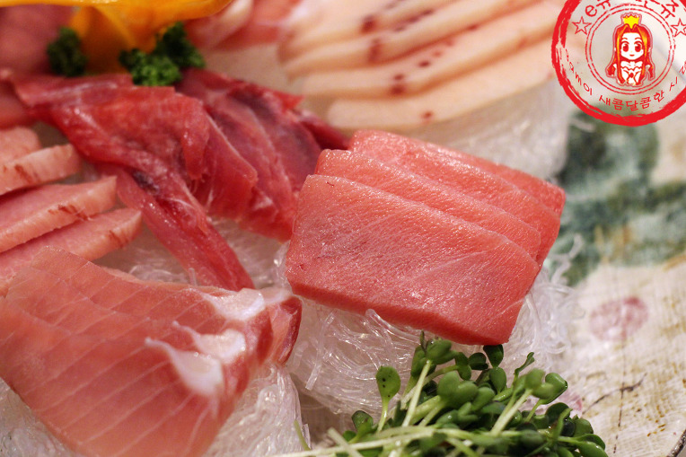 저렴하게 즐기는 참치 맛집~ ☆신촌 참치집/신촌 초밥집_율도참치☆ - 신촌 지역 추천맛집 율도참치 후기
