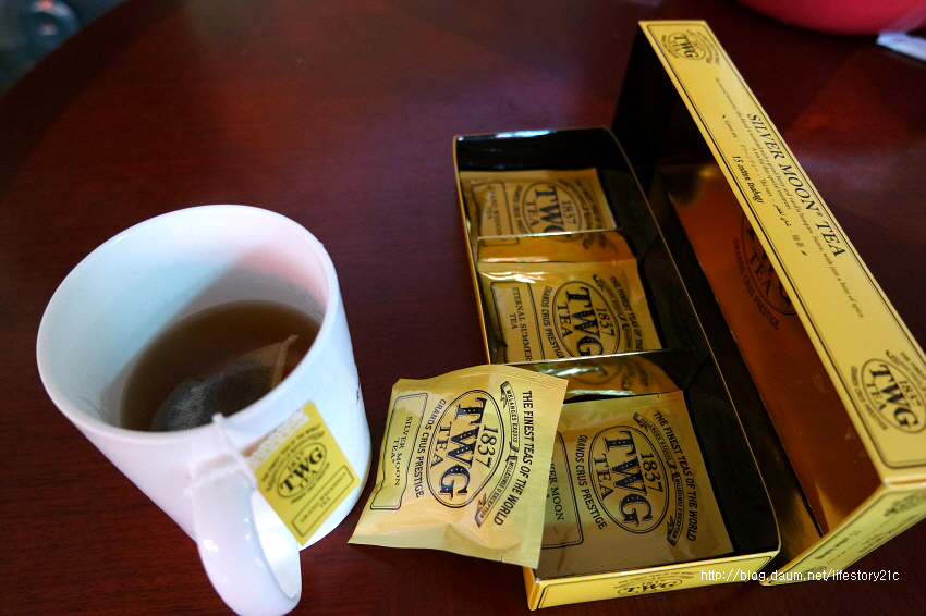 녹차(綠茶.green tea) 홍차.블랙티(紅茶 . black tea) 루이보스차(Rooibos).레드티(red tea) 