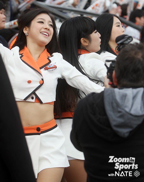 김연정