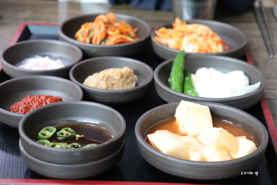 부산 해운대구 원동교부근에서 벚꽃 구경하고 돼지국밥 먹자