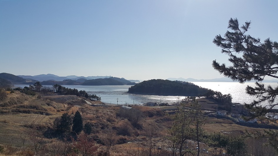전망좋은곳에서 커피를 마실수있는 특권 여수 ( 산토리니) 커피숖 ,,,