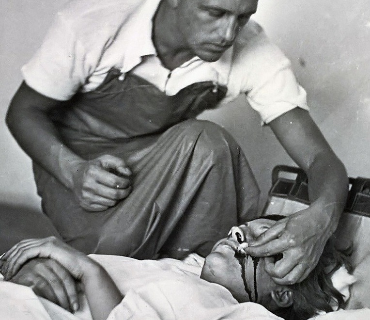 세계 최초의 여성 전쟁 사진 작가였던 게르다 타로 -World first female war photographer Gerda Taro