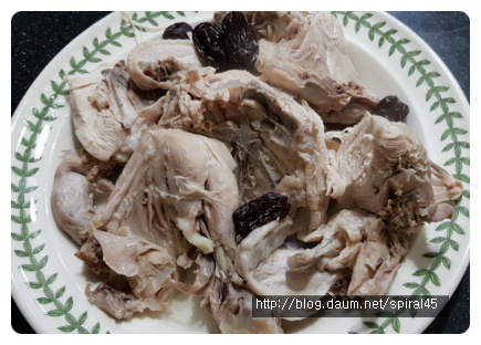 오늘 저녁은 뭘 먹을까~엄마표 백숙이요~